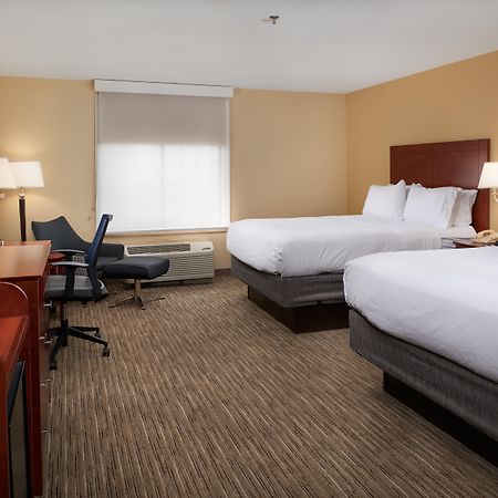 Holiday Inn Express Hotel & Suites Anniston/Oxford By Ihg Exterior photo